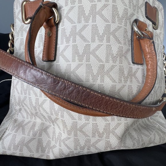 Michael Kors Hamilton Tote Bag - Vanilla - Picture 8 of 11